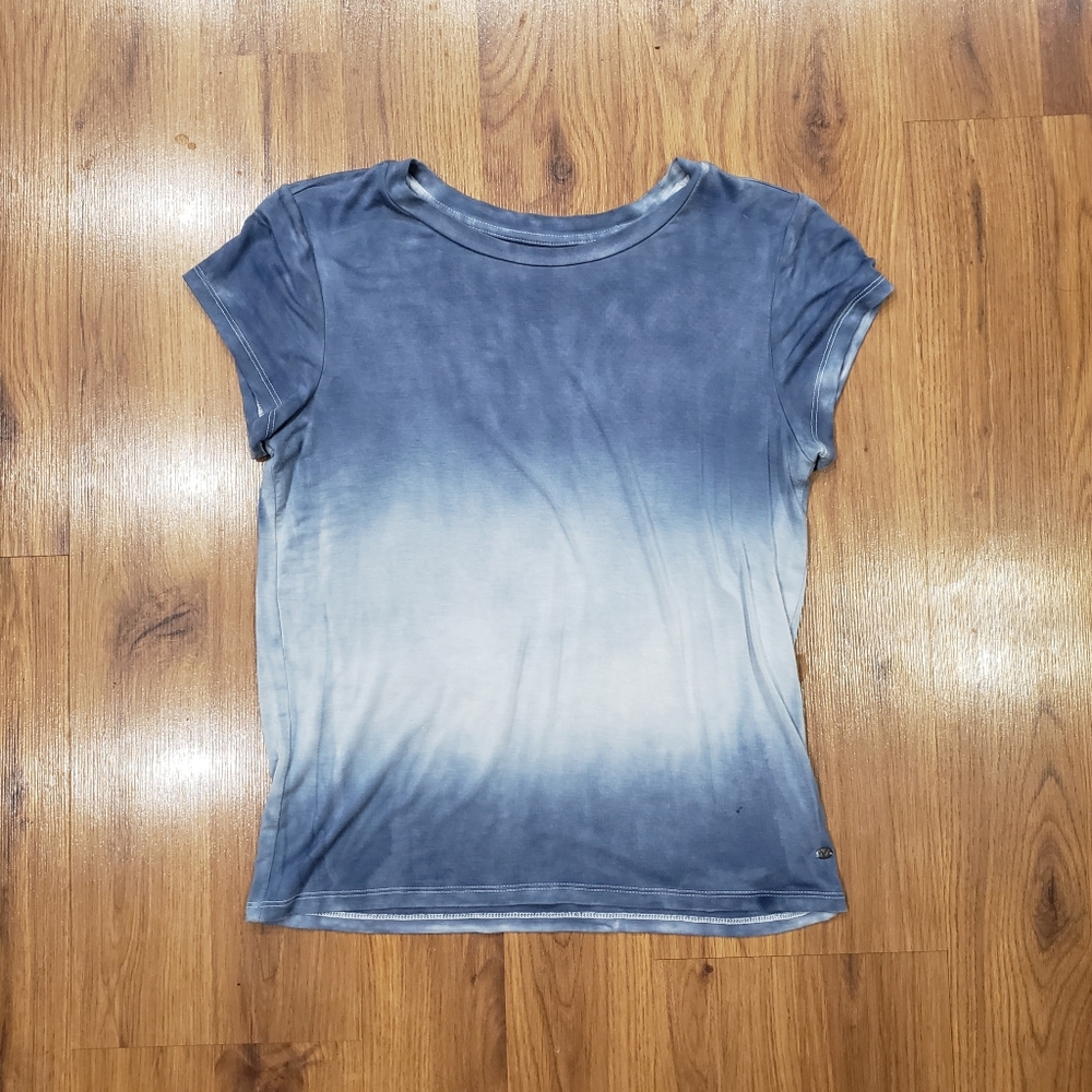 Soft & Sexy American Eagle blue ombre top!